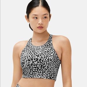 Outdoor Voices Move free Crop Top Bra Small Snow Leopard